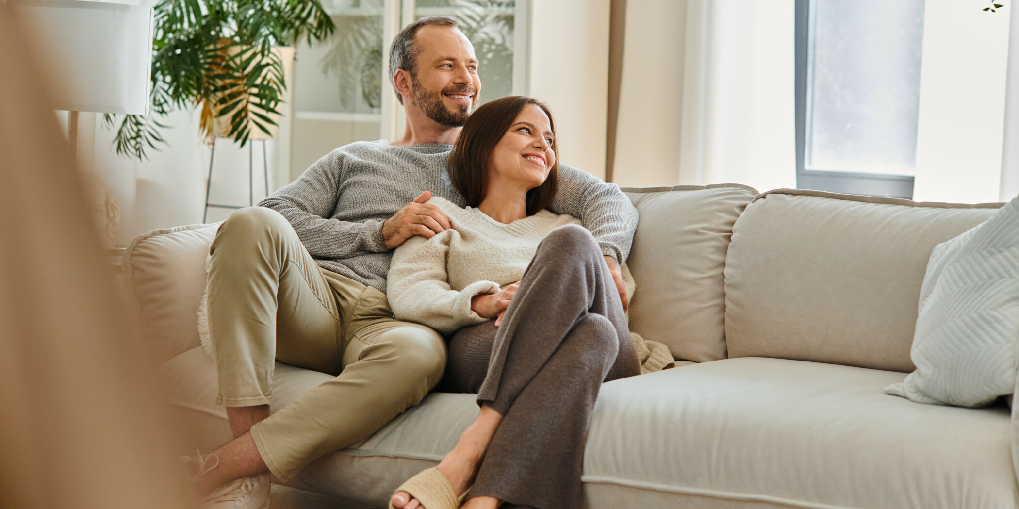 Pärchen auf der Couch Pärchen auf der Couch